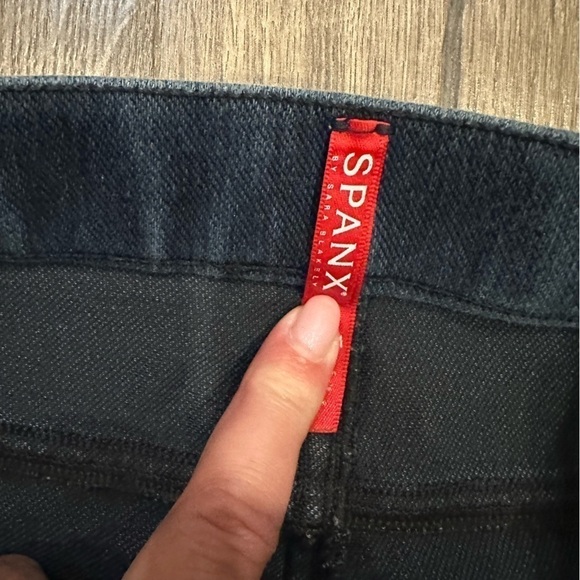 Spanx Jeans Womens M Pull On Skinny Stretch Jegging Dark Wash Blue Medium - Picture 4 of 11